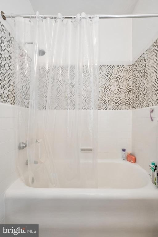 2031 Locust Street - Photo 11