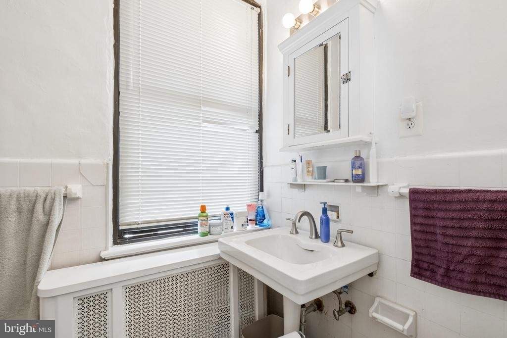 2031 Locust Street - Photo 10