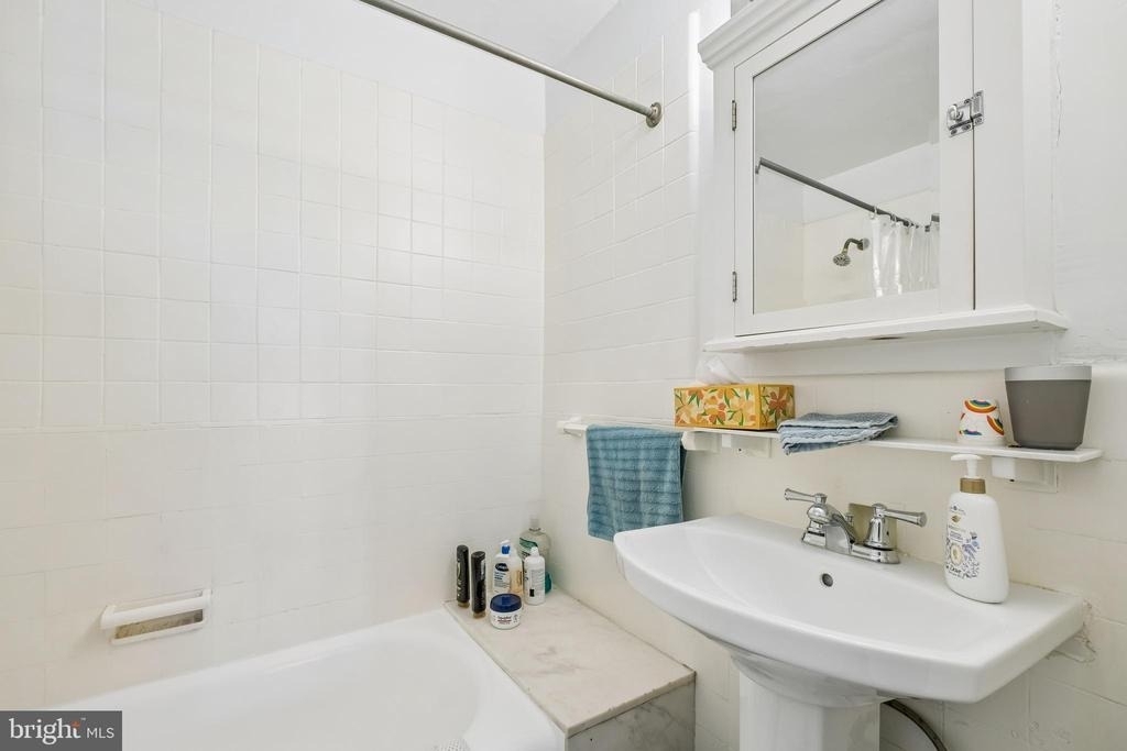 2031 Locust Street - Photo 13