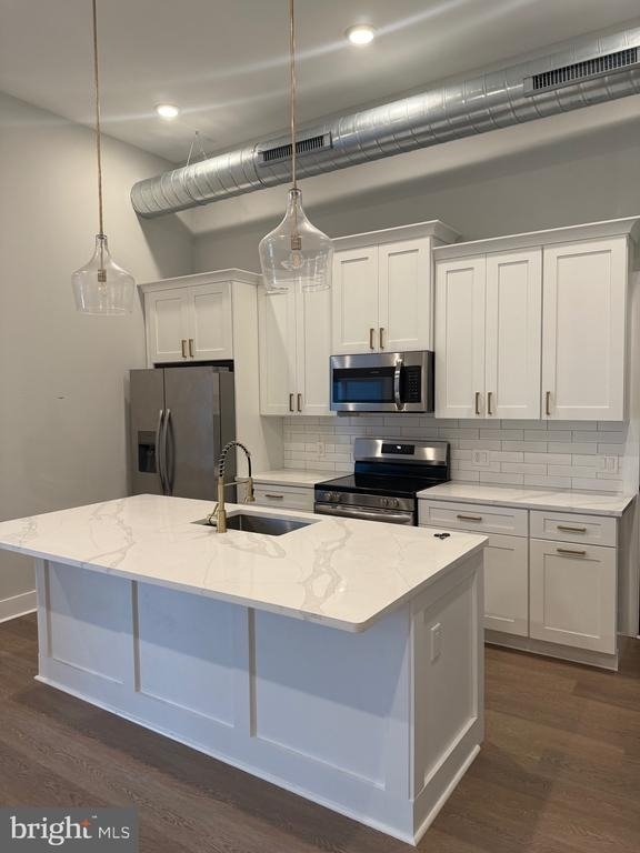 581 Jamestown - Photo 11