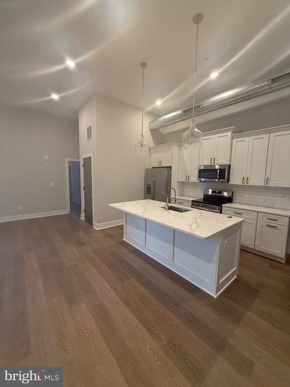 581 Jamestown - Photo 10
