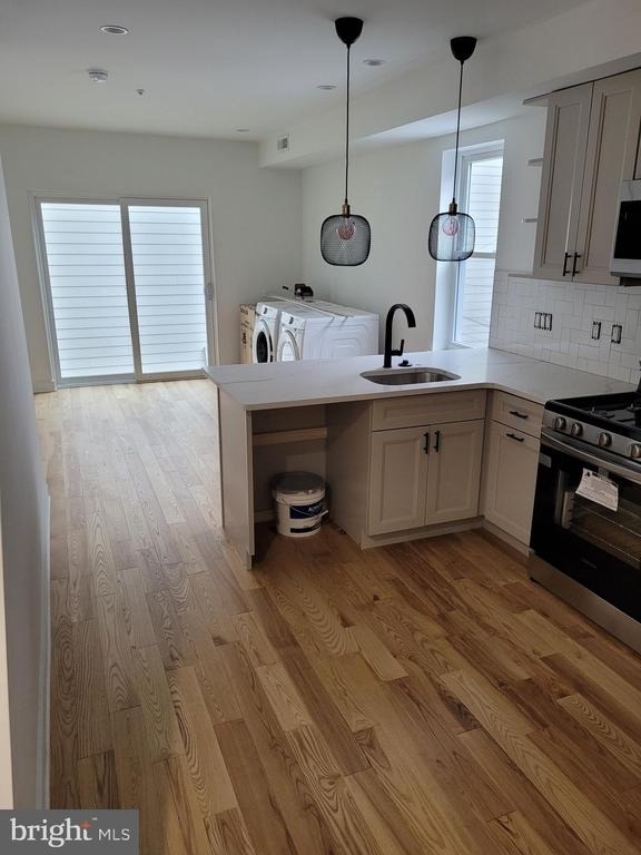 223 E Girard Avenue - Photo 2