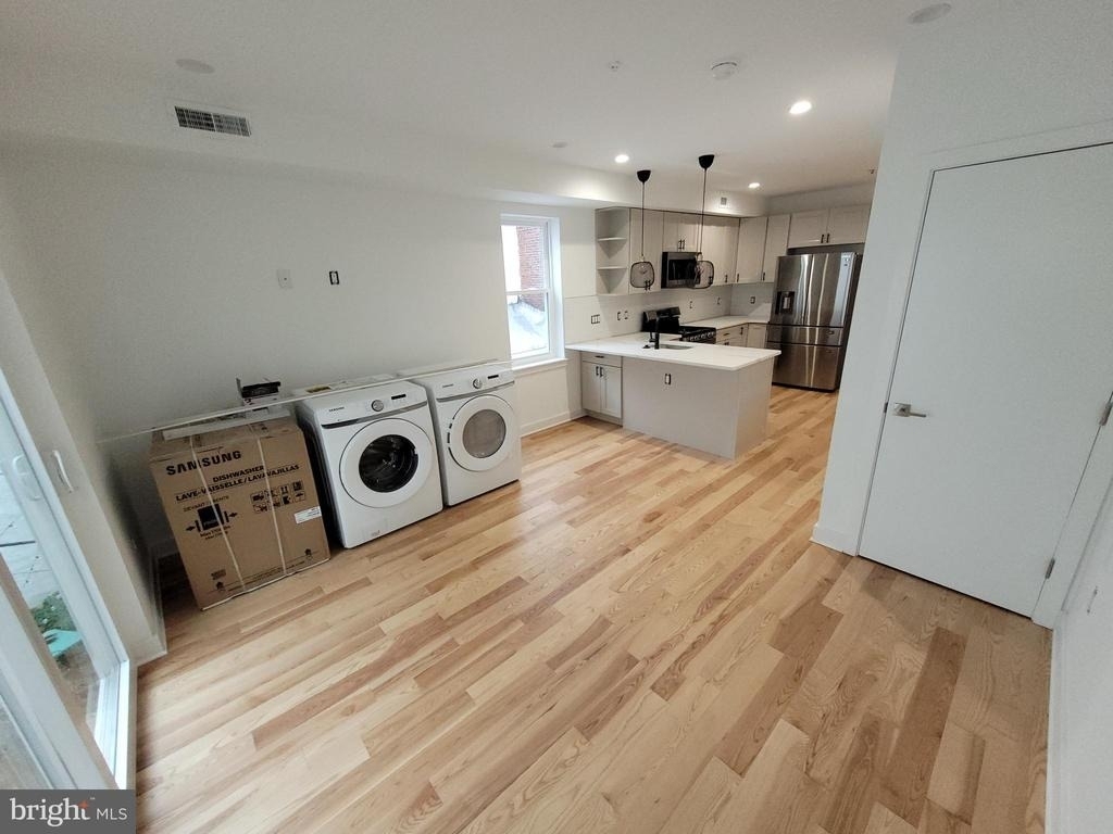 223 E Girard Avenue - Photo 6