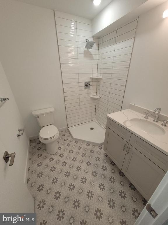 223 E Girard Avenue - Photo 10