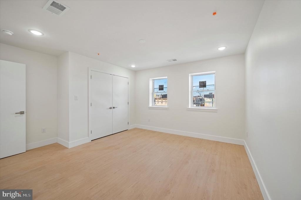 4212-16 Lancaster Avenue - Photo 2