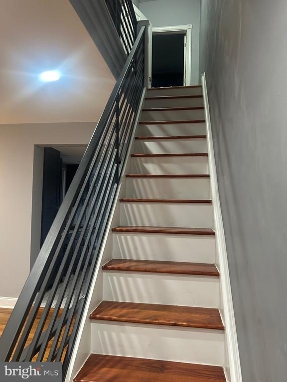 2417 S Rosewood Street - Photo 6