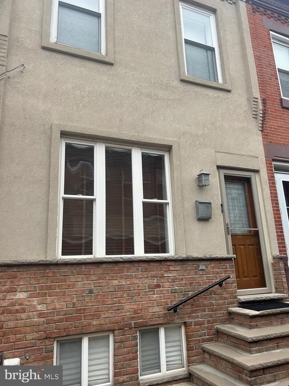 2417 S Rosewood Street - Photo 0