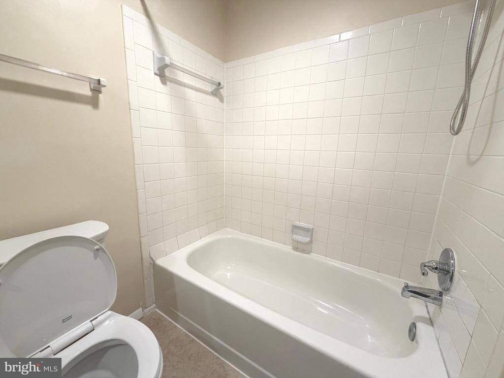 18131 Chalet Drive - Photo 33