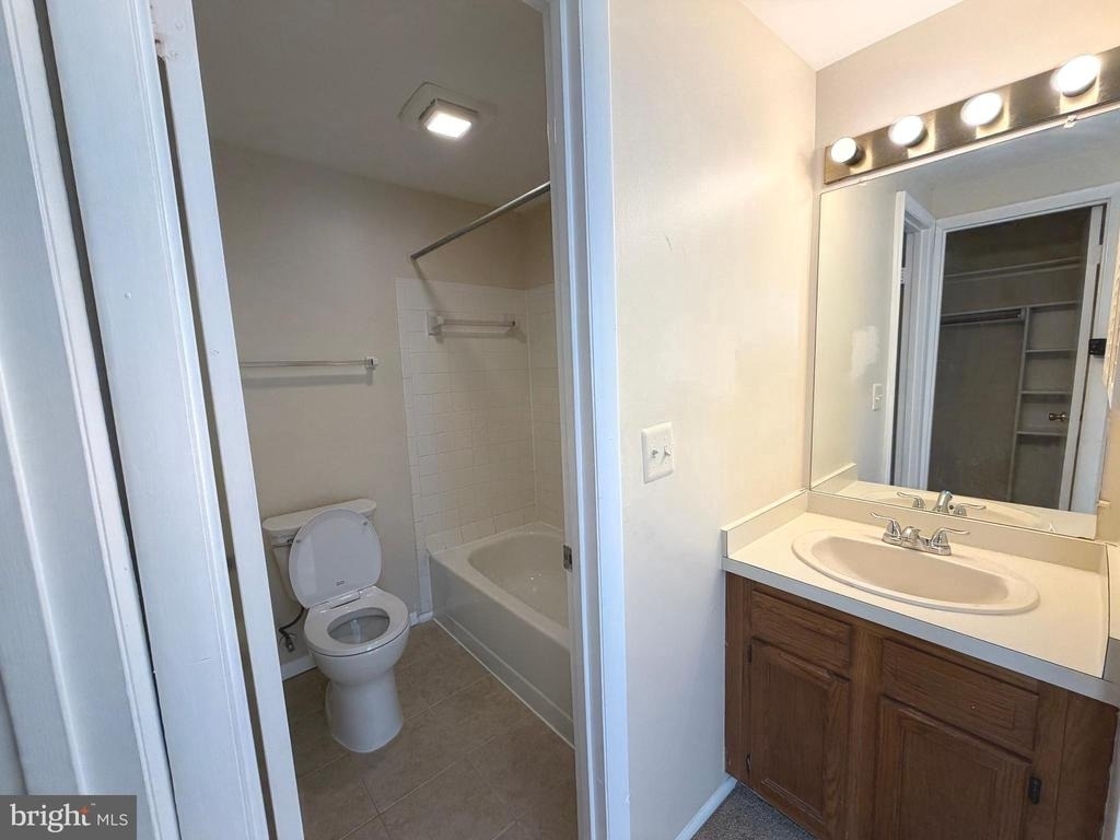 18131 Chalet Drive - Photo 28