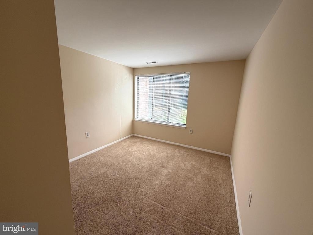 18131 Chalet Drive - Photo 21