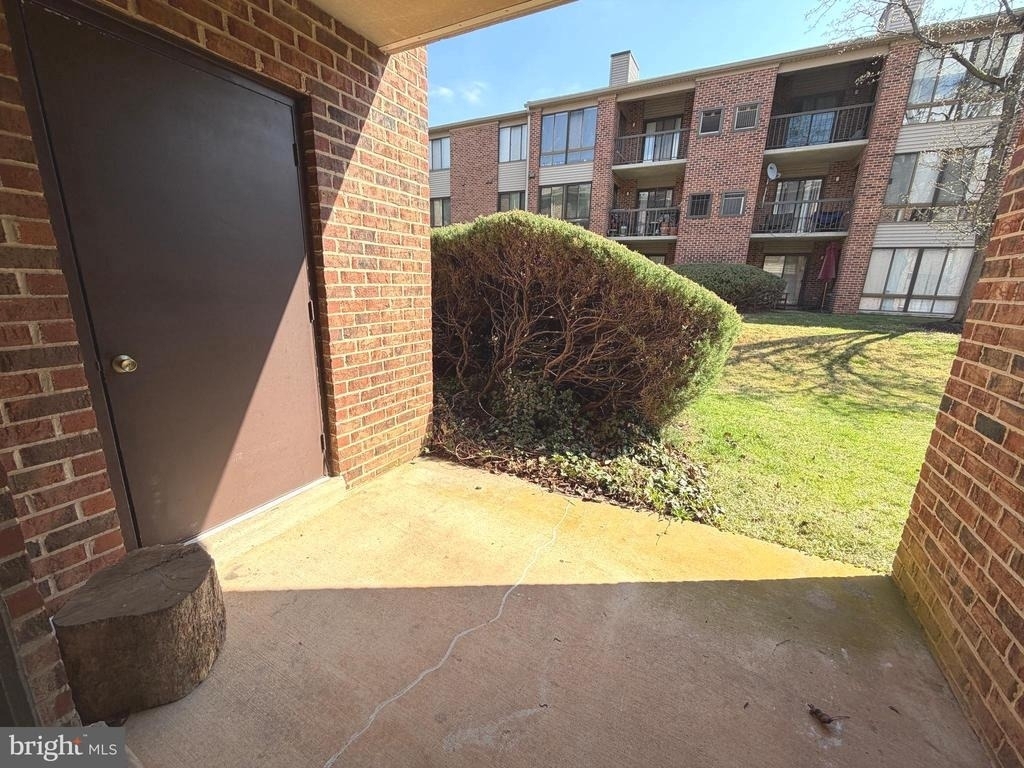 18131 Chalet Drive - Photo 40