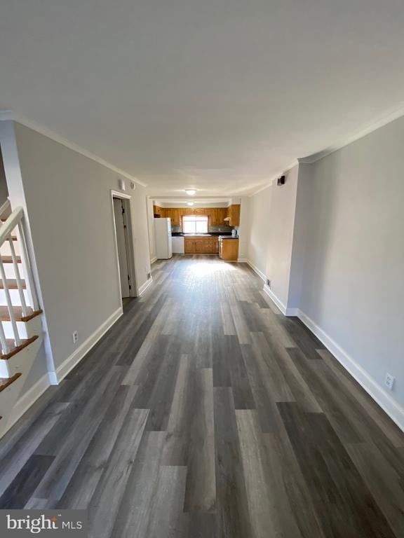 338 Gusryan Street - Photo 2