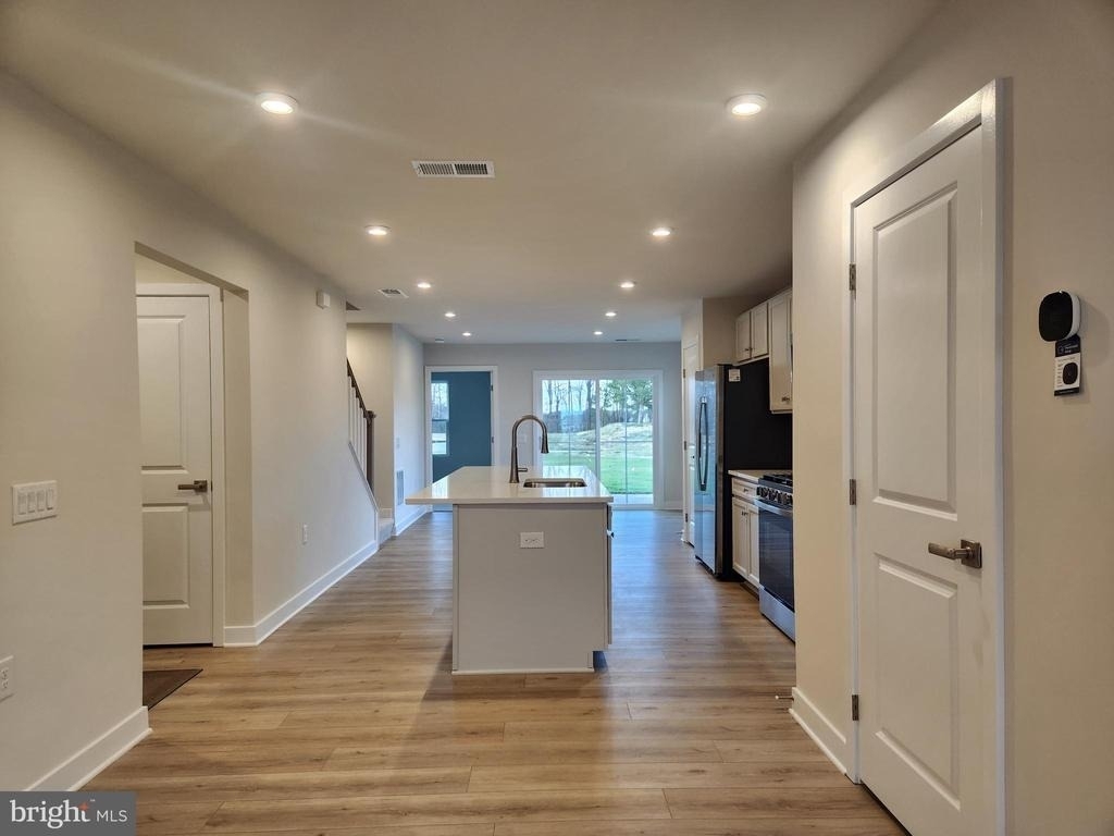 377 Waterside Square - Photo 20