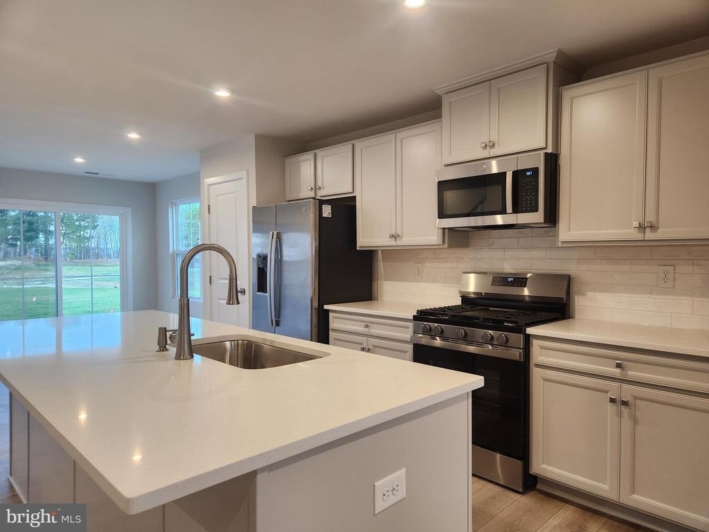 377 Waterside Square - Photo 21