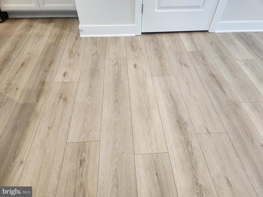 377 Waterside Square - Photo 6