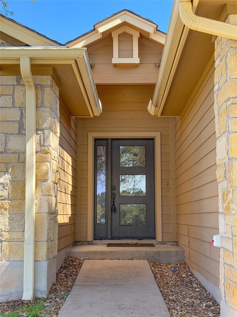 430 Summit Ridge Dr N - Photo 0