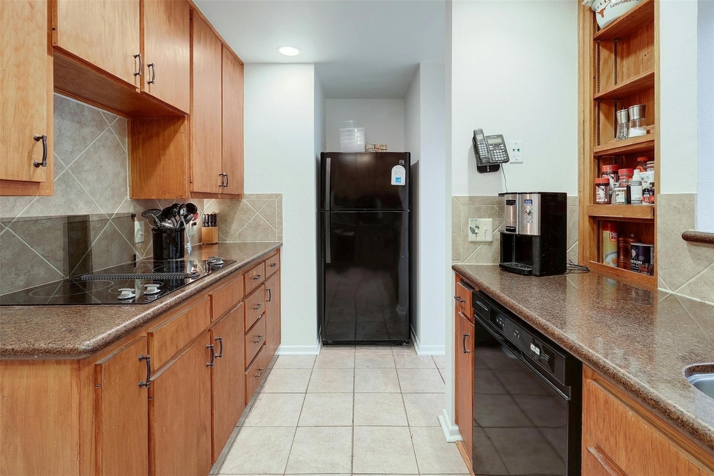 1735 Spyglass Dr - Photo 6