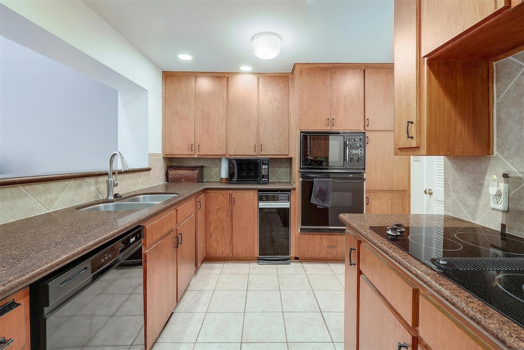 1735 Spyglass Dr - Photo 7