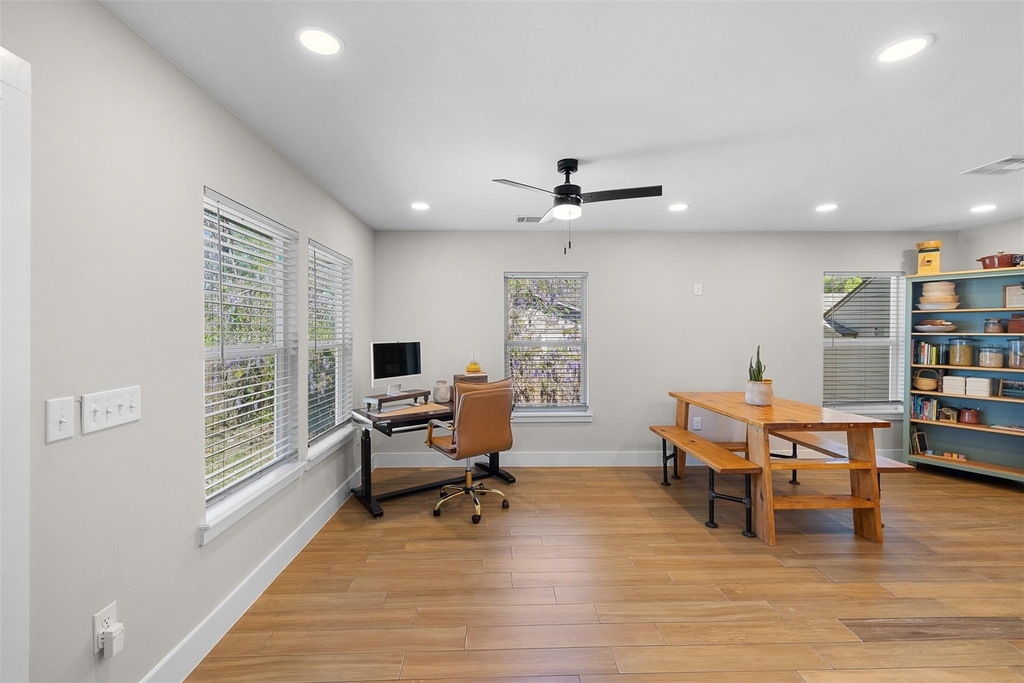 823 Hickory St - Photo 6