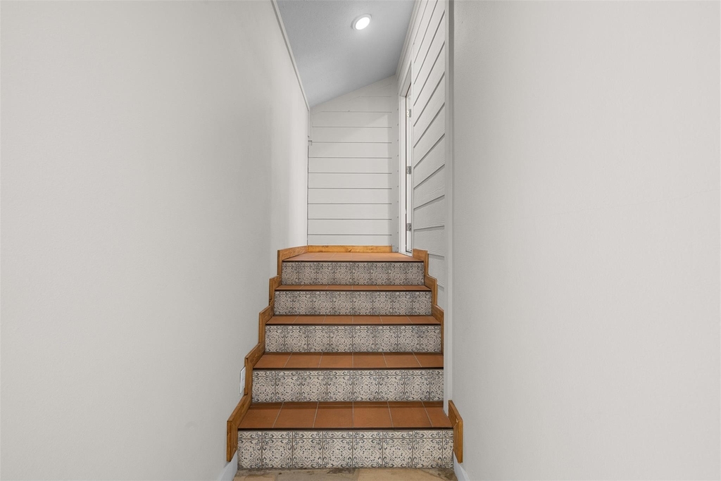 823 Hickory St - Photo 16