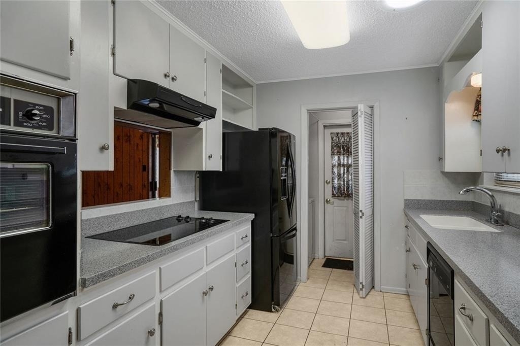 813 S Guadalupe St - Photo 13