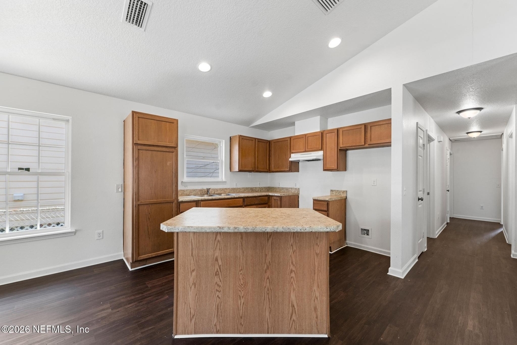 1470 Windle Street - Photo 4
