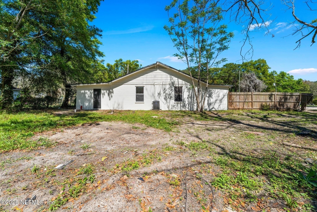 3250 Soutel Drive - Photo 15