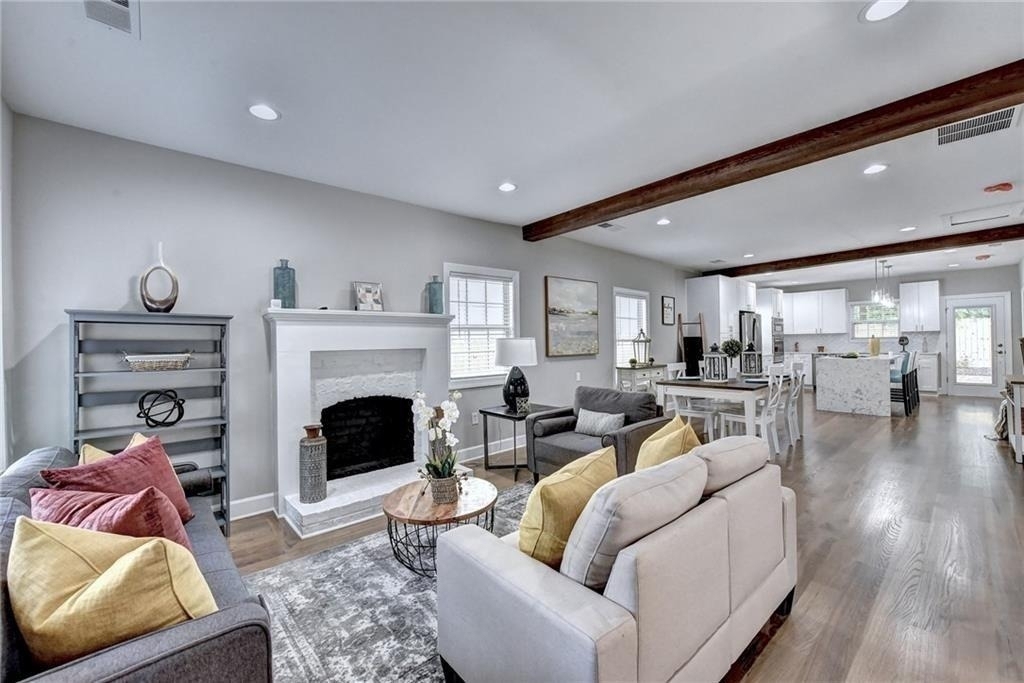 663 Bryan Street - Photo 3