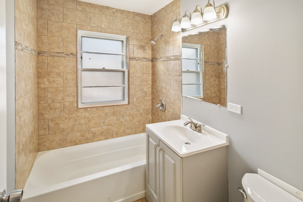 17306 Holmes Avenue - Photo 10