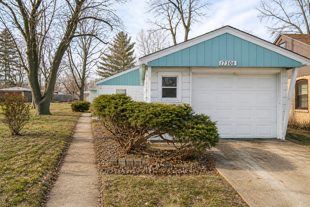 17306 Holmes Avenue - Photo 14