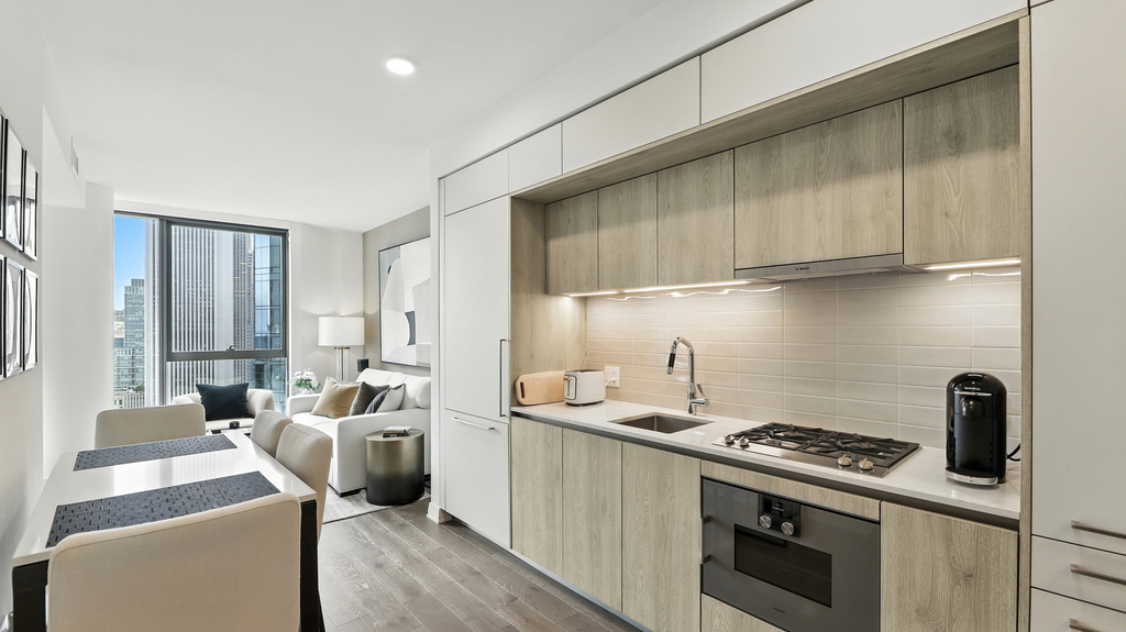 211 N Harbor Drive - Photo 2
