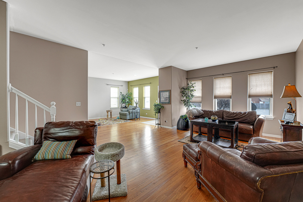 8217 Lincoln Avenue - Photo 6