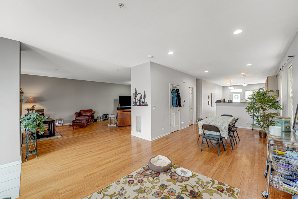 8217 Lincoln Avenue - Photo 16