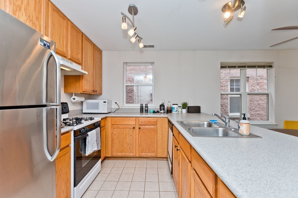 1156 N Howe Street - Photo 6
