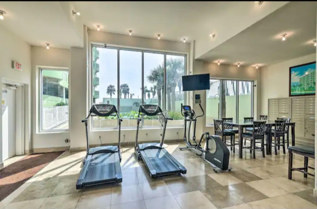 9420 Seawall Boulevard - Photo 2