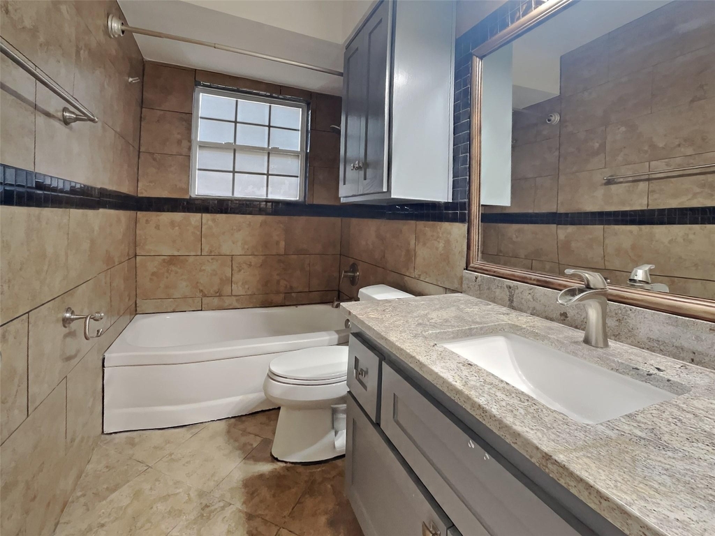 7900 Westheimer Road - Photo 9
