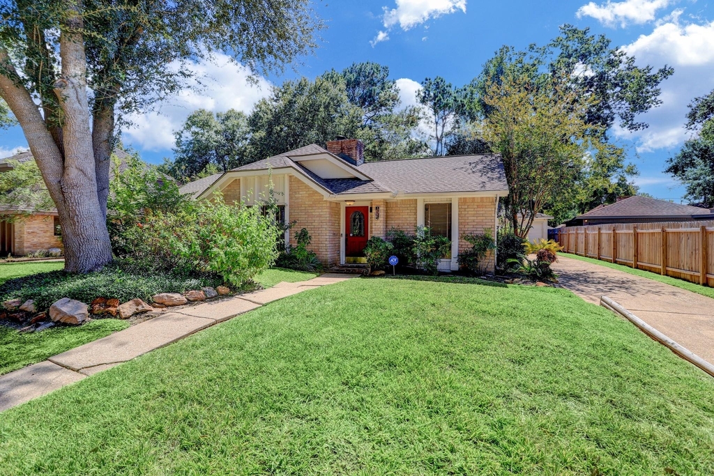 3706 Haven Pines Drive - Photo 1