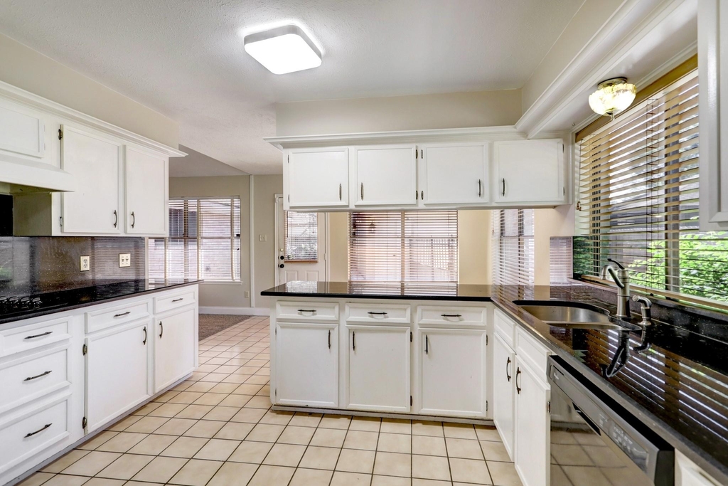 3706 Haven Pines Drive - Photo 9