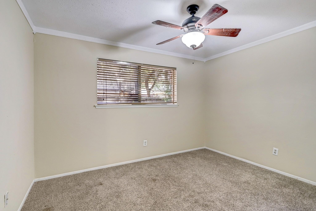 3706 Haven Pines Drive - Photo 15