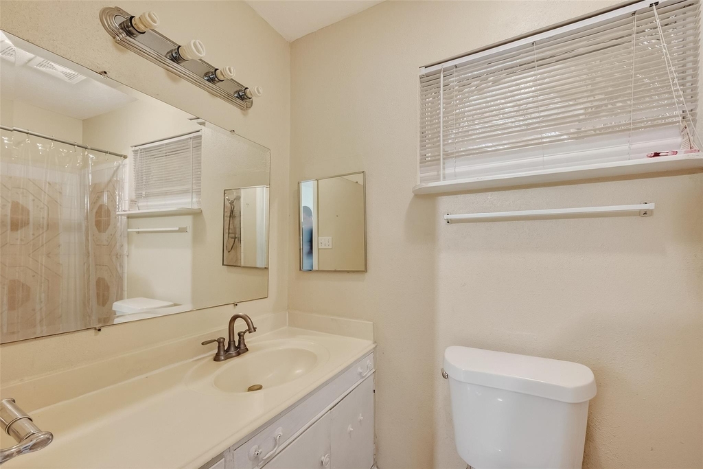 968 Garapan Street - Photo 27
