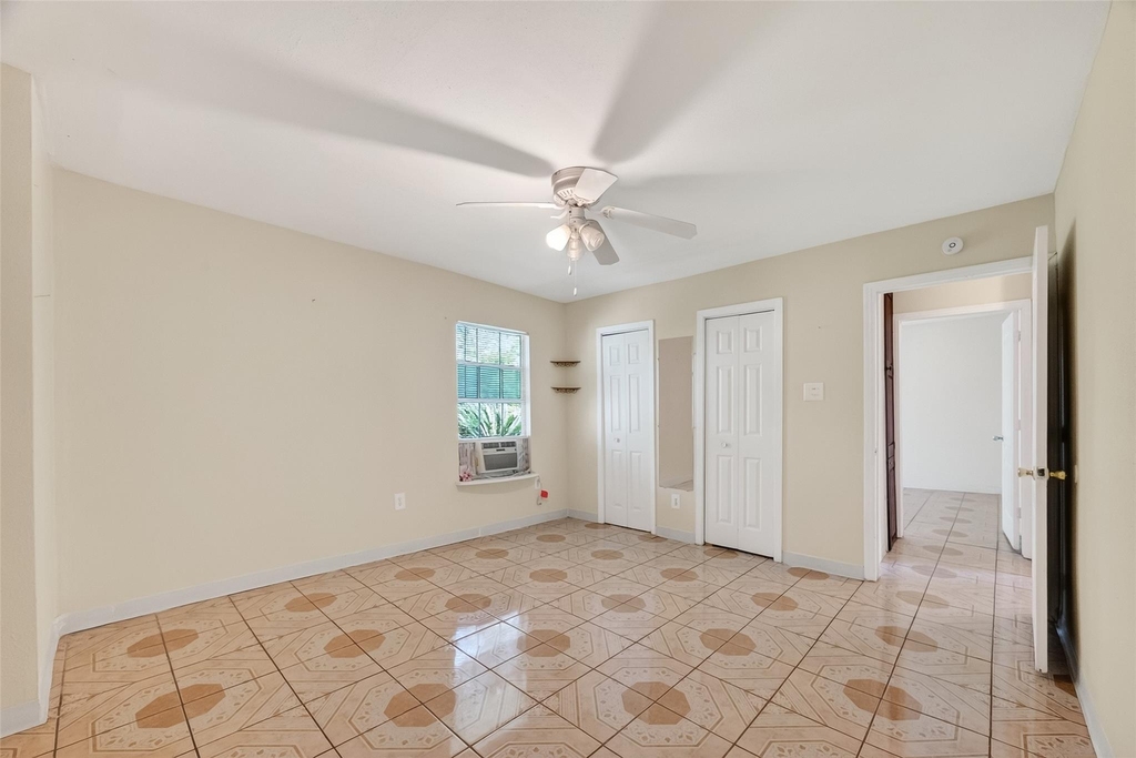 968 Garapan Street - Photo 20