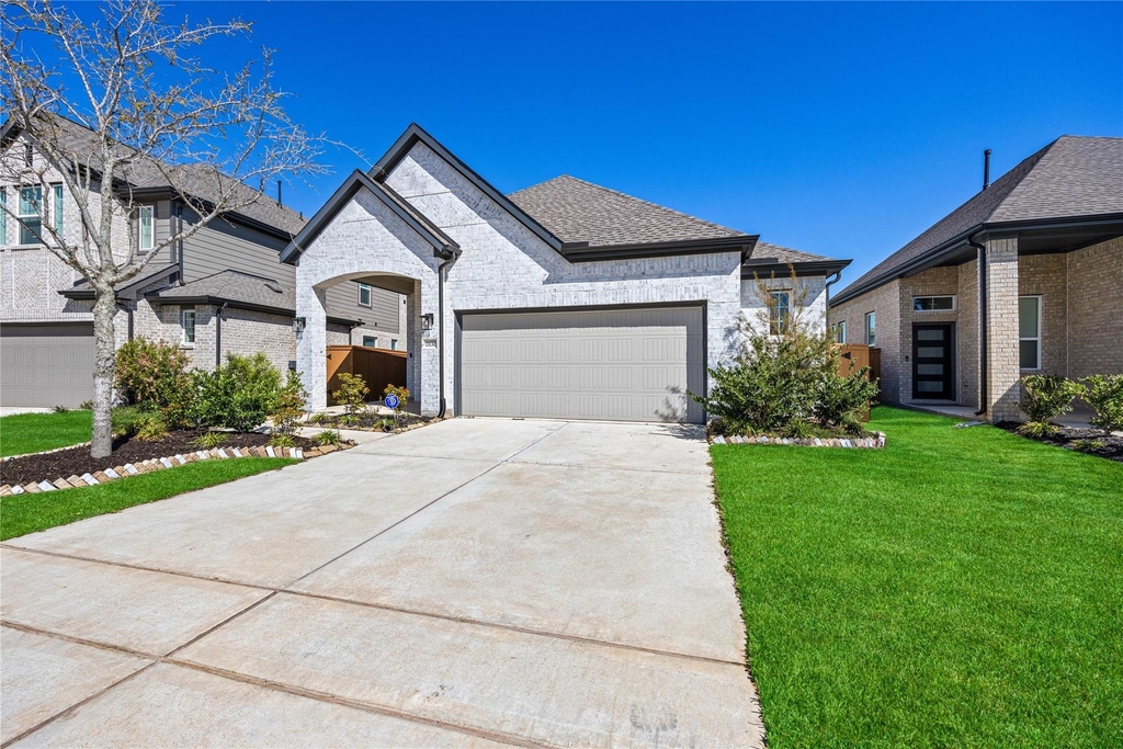 21130 Garden Palm Drive - Photo 0