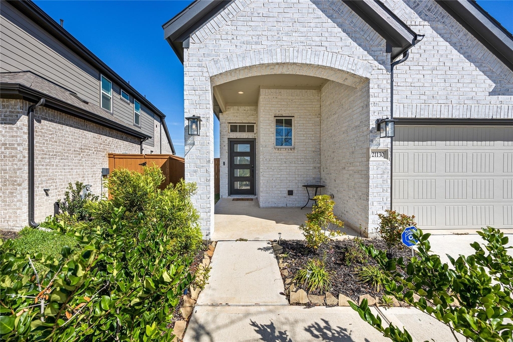 21130 Garden Palm Drive - Photo 2