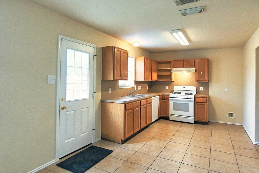 7419 Kennemer - Photo 1