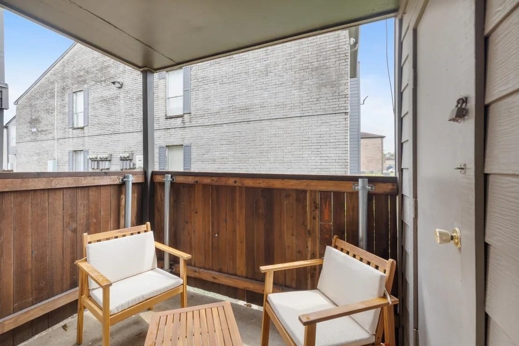 11715 S Glen Drive - Photo 1