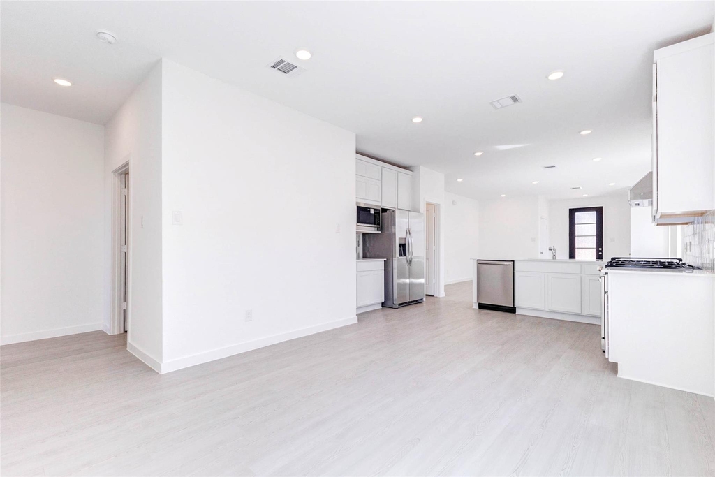 27410 Sweetwater Bay Drive - Photo 13