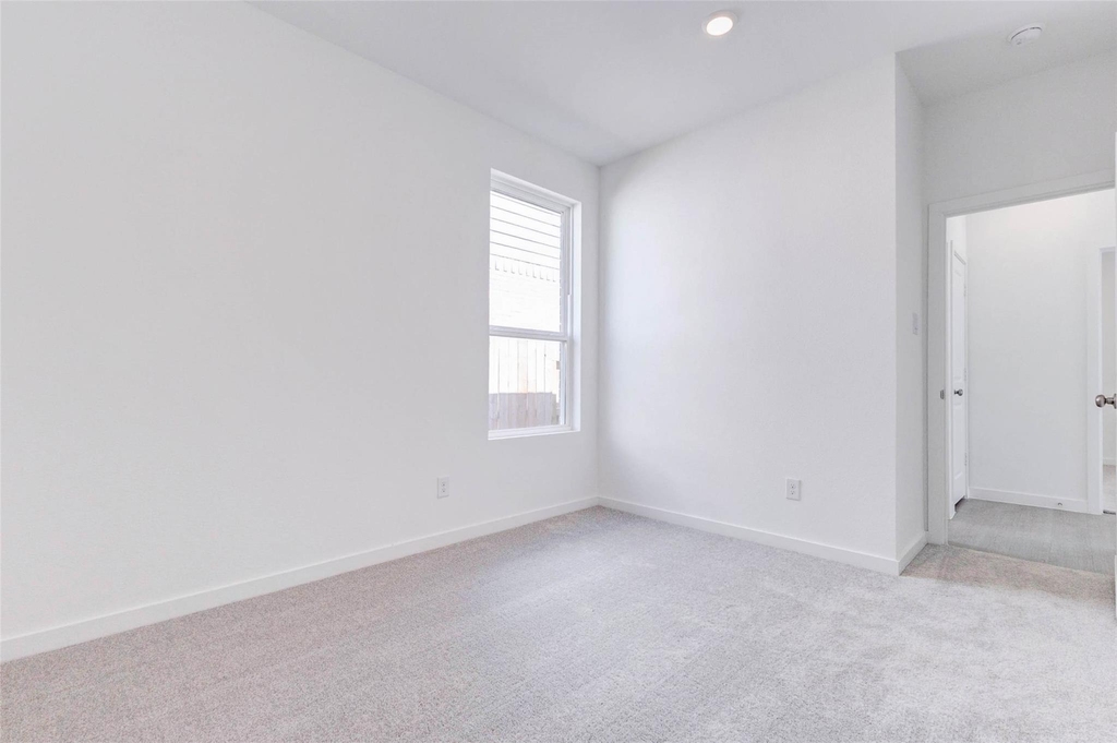 27410 Sweetwater Bay Drive - Photo 30