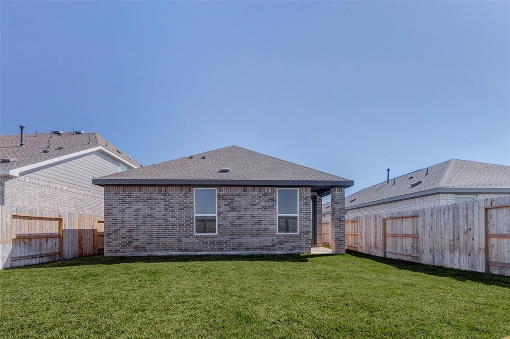 27410 Sweetwater Bay Drive - Photo 32