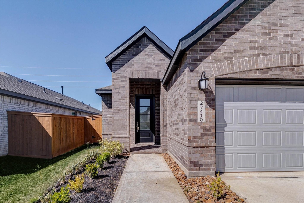27410 Sweetwater Bay Drive - Photo 2