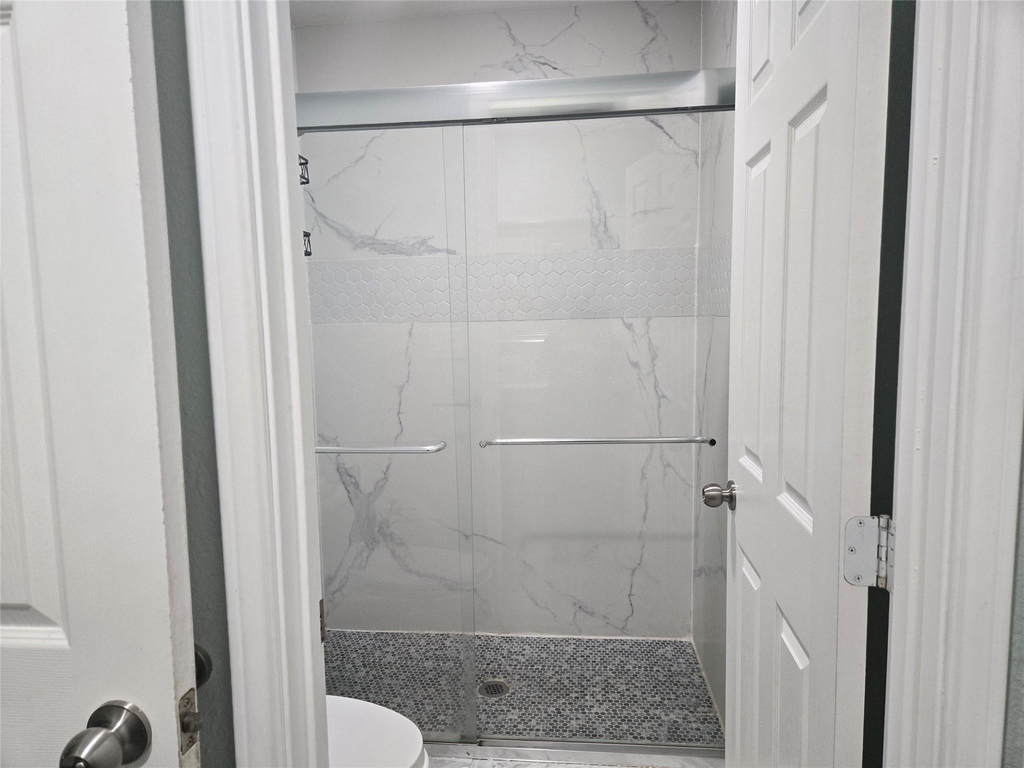 22061 Russell Drive - Photo 7